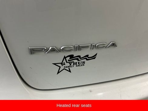 Used 2018 Chrysler Pacifica Touring-L Plus image 20