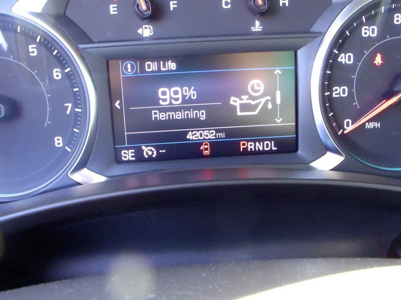Used 2023 Chevrolet Equinox LT w/ Driver Convenience Package AWD/4WD image 9