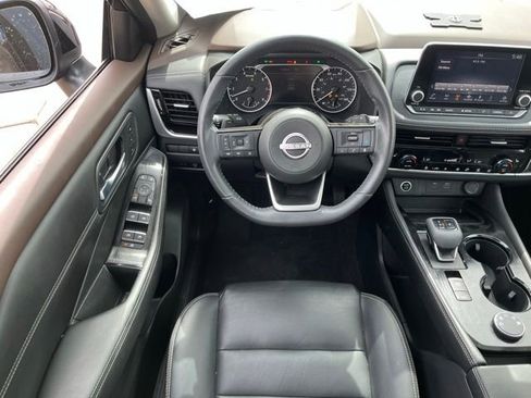 Used 2023 Nissan Rogue SL AWD/4WD image 12