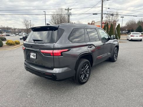 Used 2025 Toyota Sequoia Platinum image 6