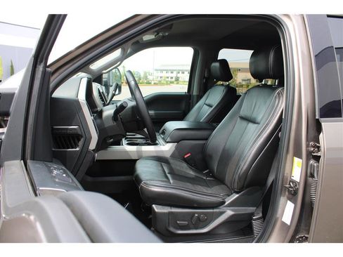 Used 2020 Ford F350 Lariat w/ Lariat Value Package AWD/4WD image 8