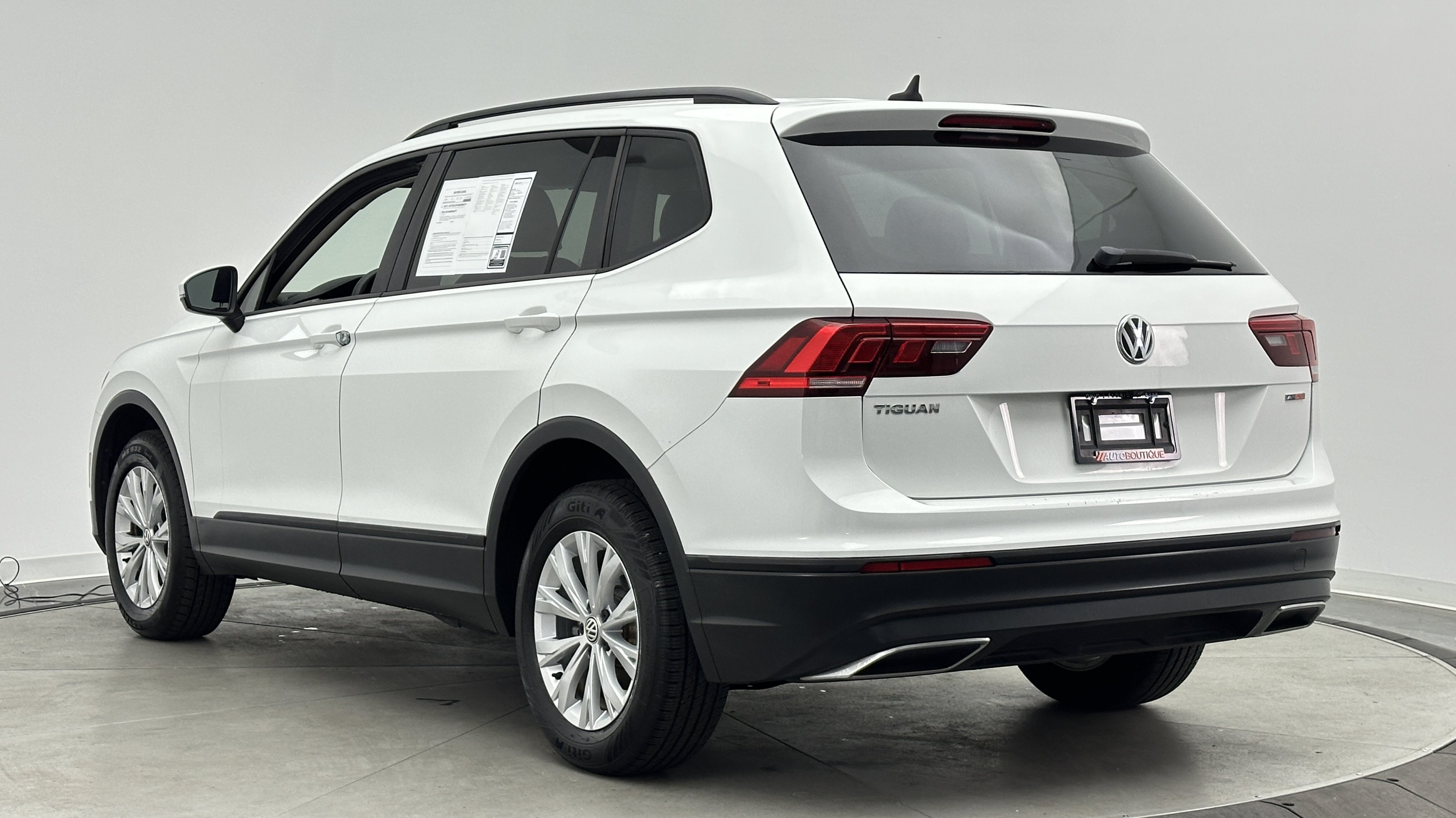 Used 2020 Volkswagen Tiguan S FWD image 5