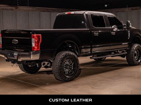 Used 2019 Ford F250 XLT w/ FX4 Off-Road Package image 8