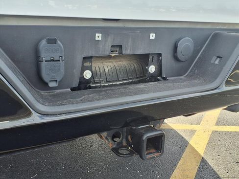 Used 2021 Chevrolet Silverado 1500 Custom Trail Boss w/ LPO, Dark Essentials Package image 21