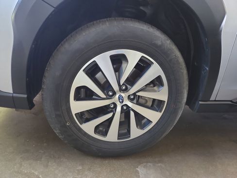 Certified 2025 Subaru Outback Premium image 22