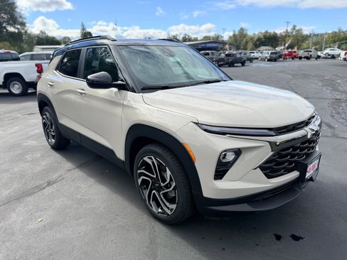 New 2026 Chevrolet TrailBlazer RS image 3