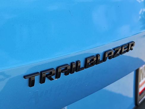 Used 2025 Chevrolet TrailBlazer RS w/ Convenience Package FWD image 13