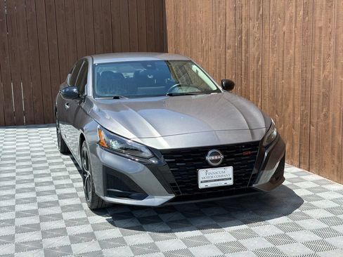 Used 2026 Nissan Altima 2.5 SR FWD image 10