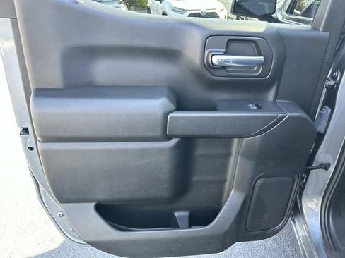 Used 2022 Chevrolet Silverado 1500 LT image 19