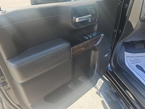 Used 2019 GMC Sierra 1500 Denali w/ Technology Package AWD/4WD image 9