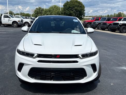 Used 2024 Dodge Hornet GT image 8
