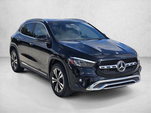 Certified 2025 Mercedes-Benz GLA 250 image 3