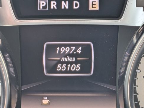 Used 2013 Mercedes-Benz SL 550 image 28