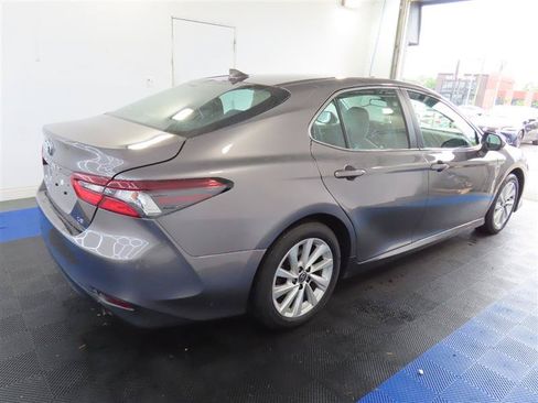 Used 2023 Toyota Camry LE FWD image 10