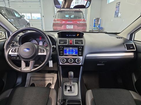 Used 2017 Subaru Crosstrek 2.0i Premium w/ Popular Package #1 AWD/4WD image 18