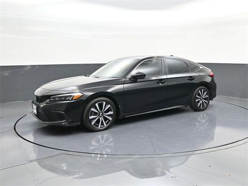 Certified 2024 Honda Civic EX-L image 1