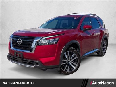 Used 2024 Nissan Pathfinder Platinum w/ Cargo Package