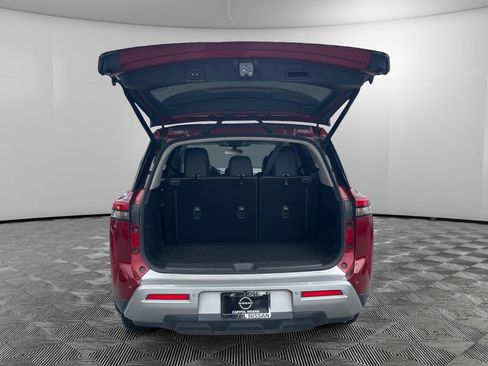 Used 2022 Nissan Pathfinder SL w/ SL Premium Package image 10