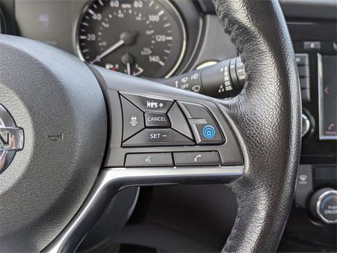 Used 2018 Nissan Rogue SL w/ Premium Package image 27