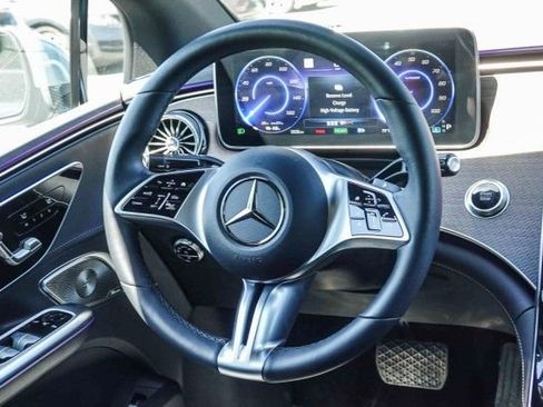 Used 2023 Mercedes-Benz EQE 500 4MATIC Sedan image 14