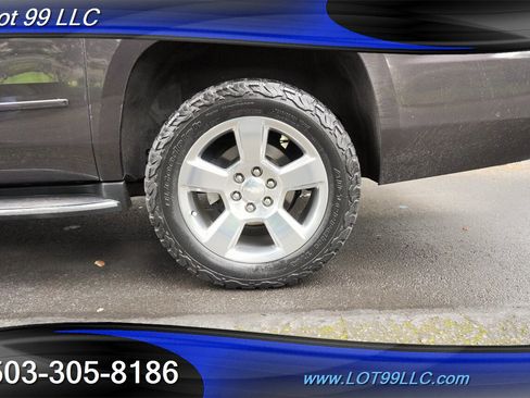 Used 2017 Chevrolet Suburban Premier RWD image 39