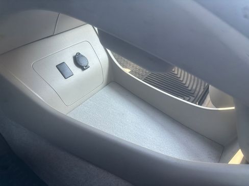 Used 2011 Toyota Prius Two image 27