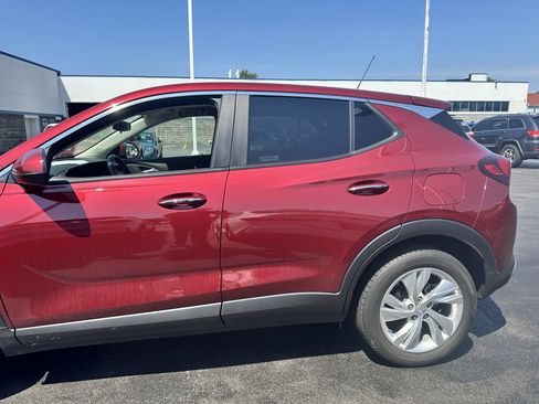 Used 2024 Buick Encore GX Preferred w/ Comfort Package AWD/4WD image 5