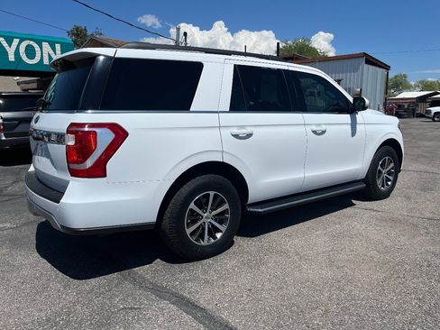 Used 2018 Ford Expedition XLT w/ Equipment Group 202A RWD image 4