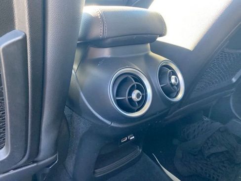 Used 2018 Alfa Romeo Stelvio Base w/ Convenience Package image 18