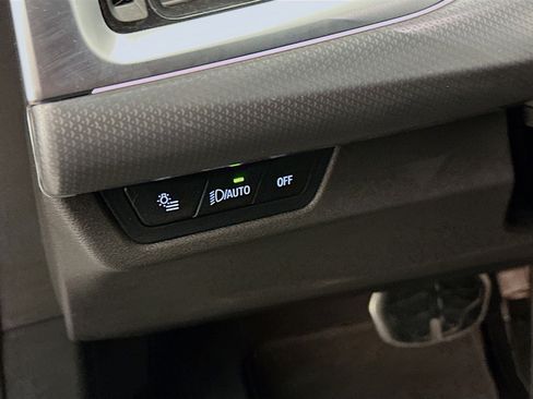 Used 2025 BMW X2 xDrive28i image 17