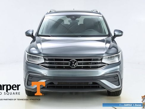 Used 2024 Volkswagen Tiguan SE w/ Panoramic Sunroof Package FWD image 55