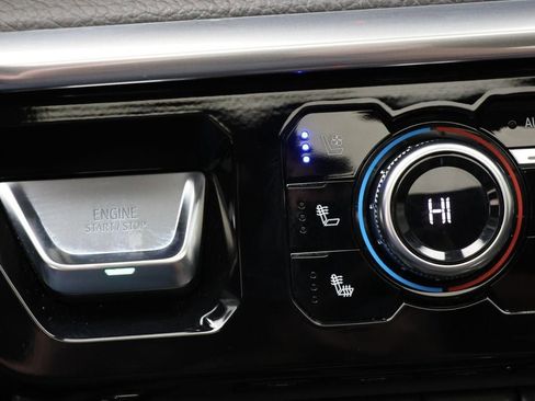 Used 2022 GMC Sierra 1500 Denali w/ Denali Reserve Package image 33