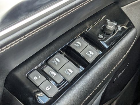 New 2026 Jeep Grand Wagoneer L Limited AWD/4WD image 24