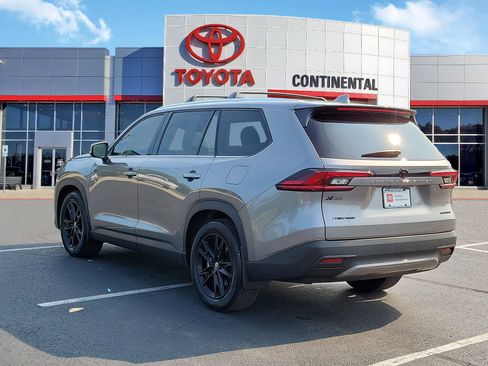 Certified 2025 Toyota Grand Highlander AWD Hybrid image 4