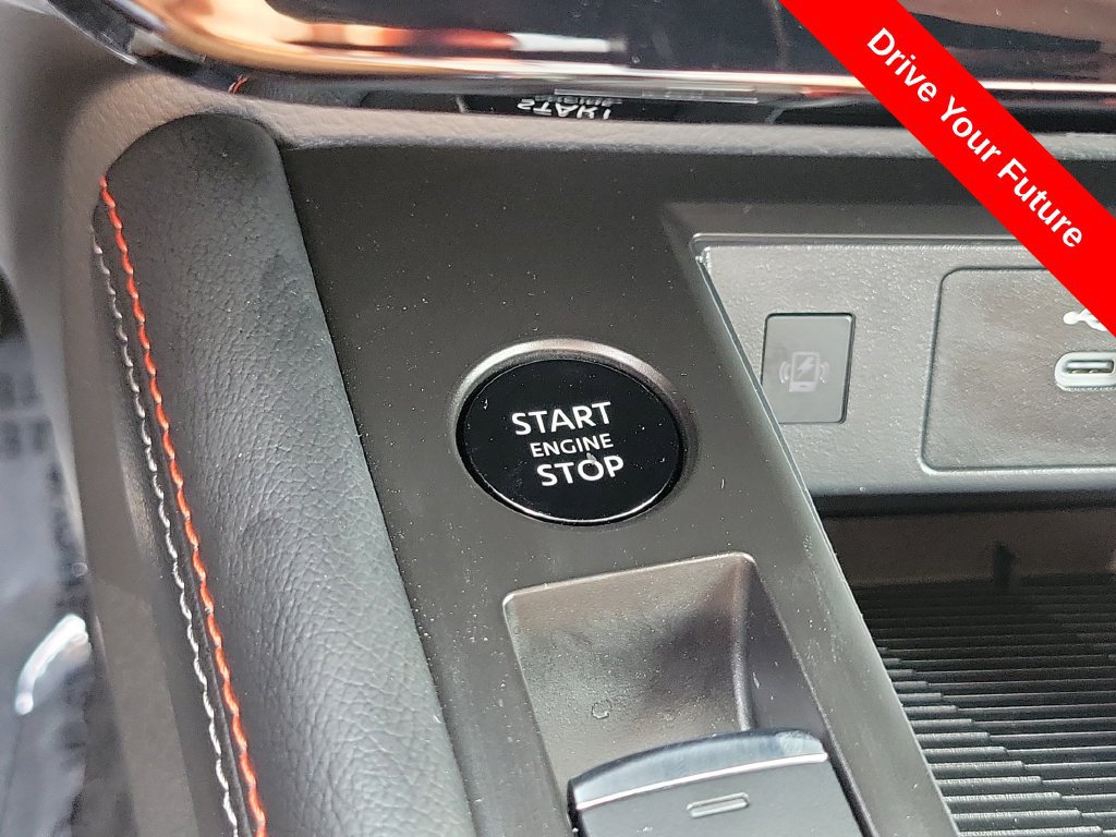 Used 2025 Nissan Kicks SR AWD/4WD image 10