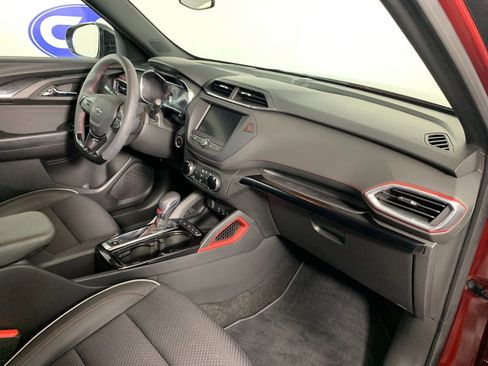Used 2023 Chevrolet TrailBlazer RS FWD image 41
