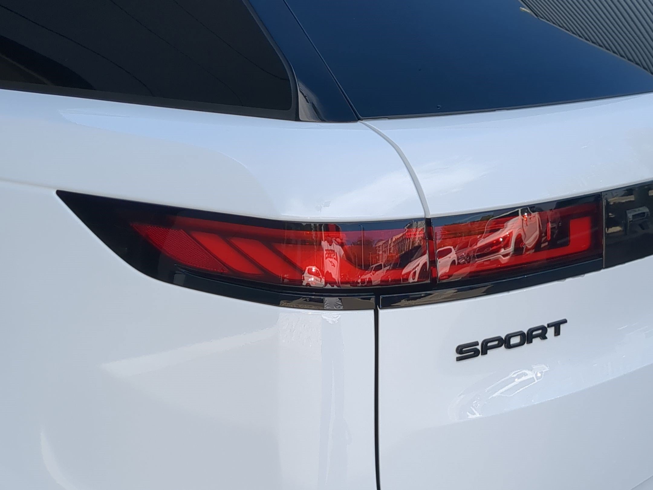 New 2027 Land Rover Range Rover Sport Dynamic SE AWD/4WD image 11