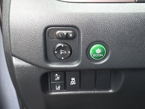 Used 2022 Honda Pilot Sport image 16