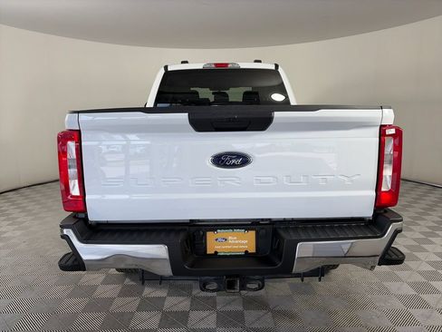 Certified 2025 Ford F250 XLT AWD/4WD image 6
