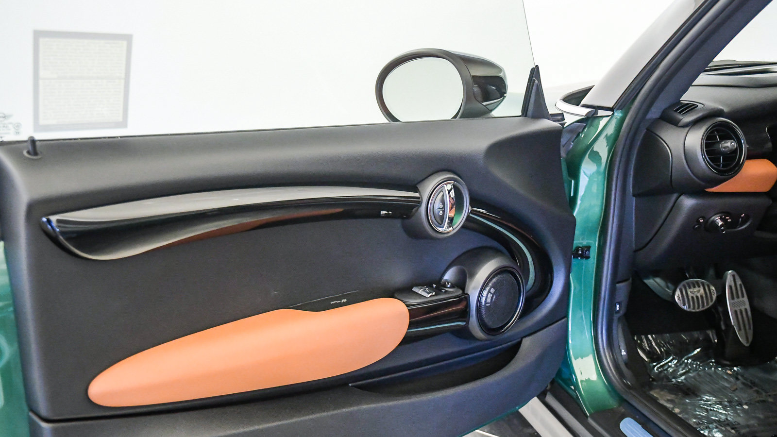 Used 2021 MINI Cooper S w/ Driver Assistance Package FWD image 25
