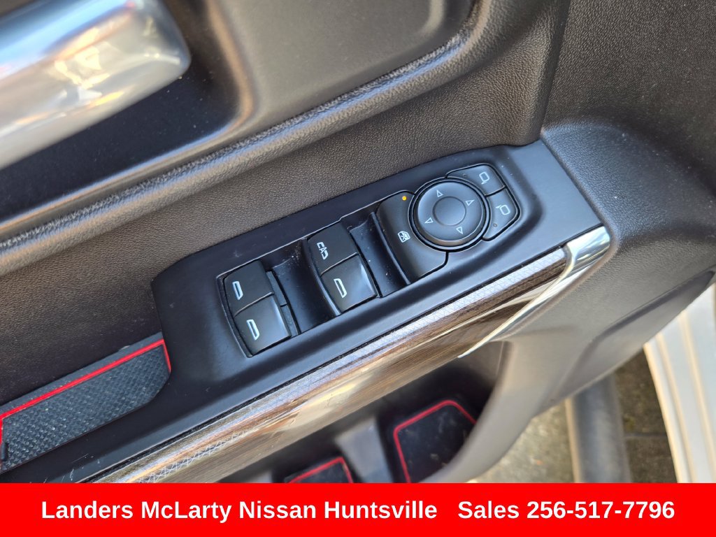 Used 2020 Chevrolet Silverado 1500 RST w/ Texas Edition AWD/4WD image 21