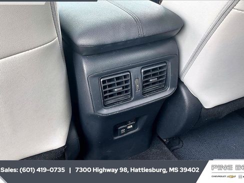 Used 2021 Toyota RAV4 Limited FWD image 25