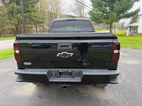 Used 2017 Chevrolet Silverado 1500 LT w/ LPO, Black Pack AWD/4WD image 6