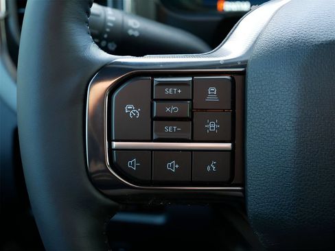 Used 2025 Ford F250 Platinum AWD/4WD image 19