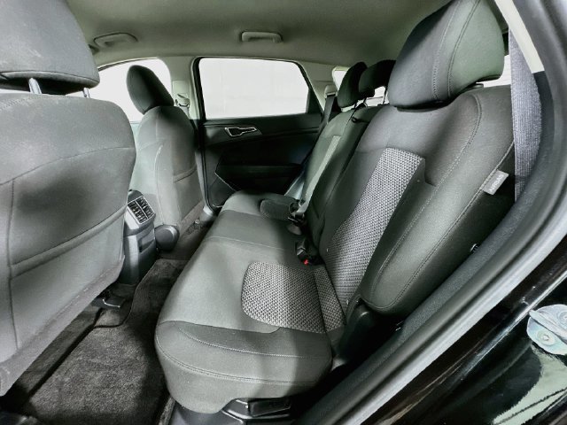 Used 2024 Kia Sportage LX AWD/4WD image 23