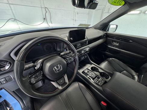 Used 2023 Honda Pilot TrailSport image 13