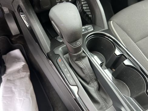 Used 2023 Chevrolet TrailBlazer LS AWD/4WD image 26