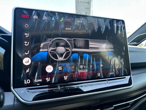 New 2026 Volkswagen GTI SE FWD image 16