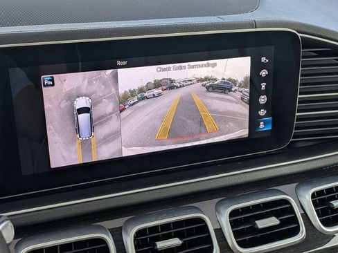 Used 2022 Mercedes-Benz GLS 450 4MATIC image 20