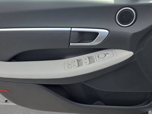 Certified 2025 Hyundai Sonata SEL FWD image 16